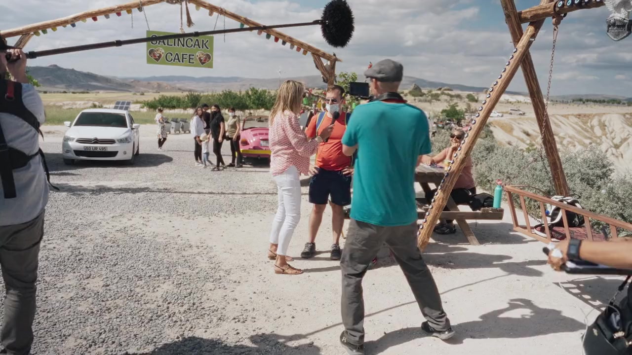 An American Abroad screenshot 1