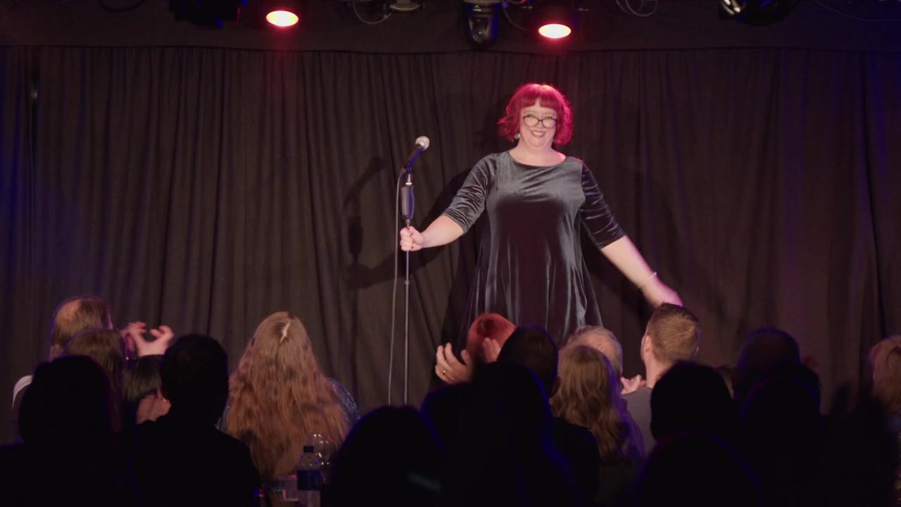 Angela Barnes: Hot Mess screenshot 3