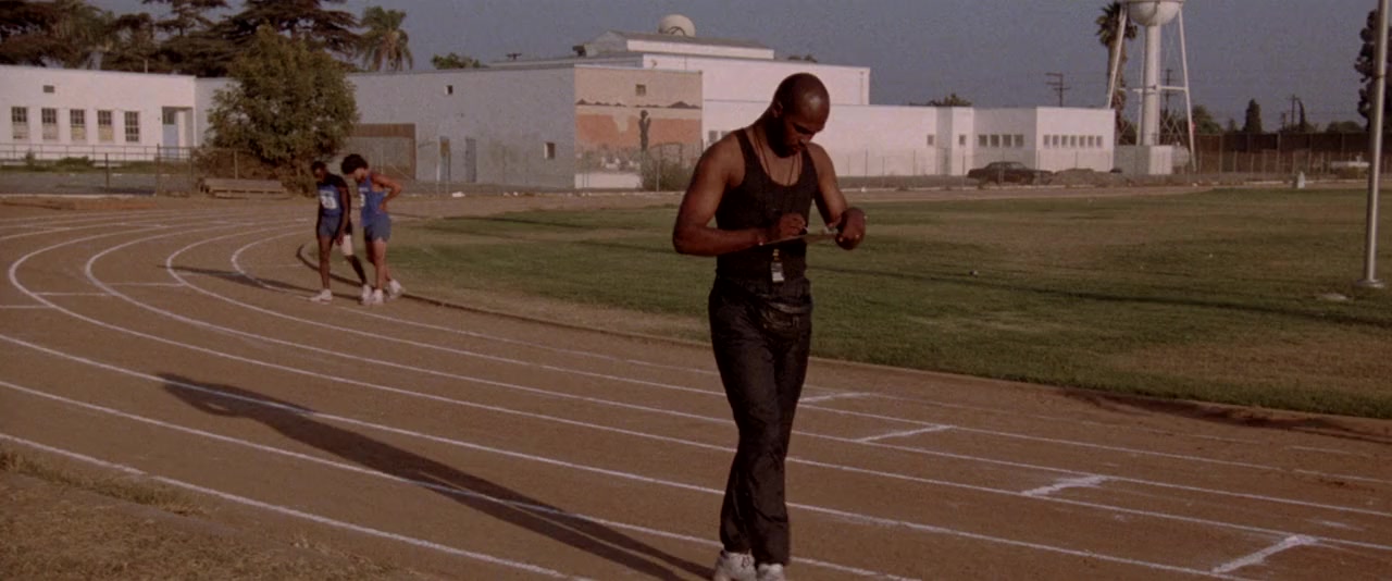 Across the Tracks screenshot 2