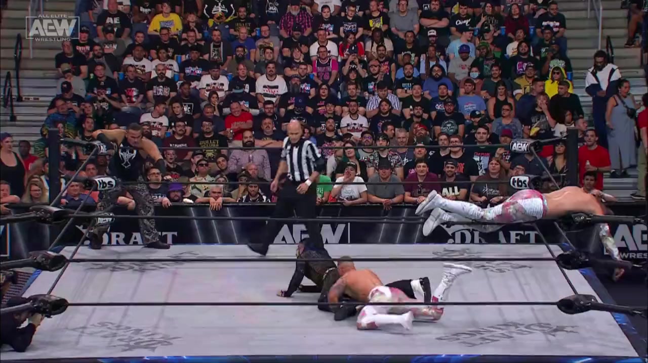 All Elite Wrestling: Dynamite screenshot 2
