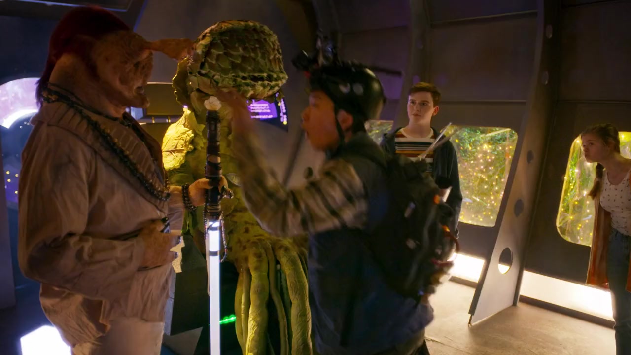 Aliens Stole My Body screenshot 2