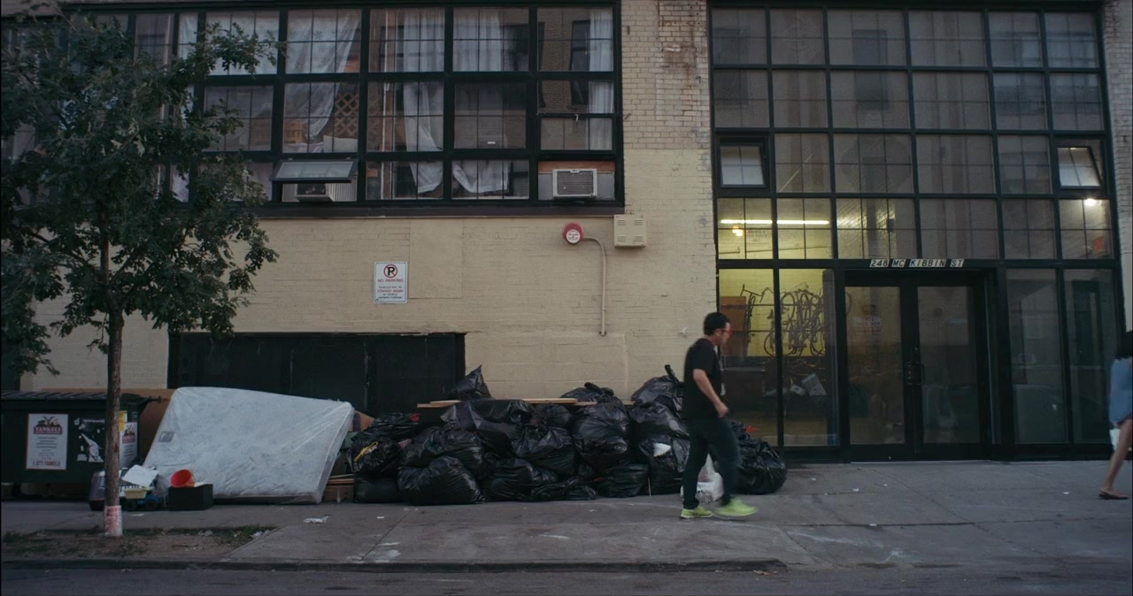 Appropriate Behavior screenshot 3