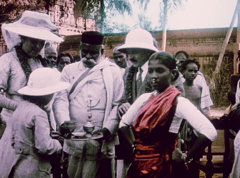 Around India with a Movie Camera screenshot 2