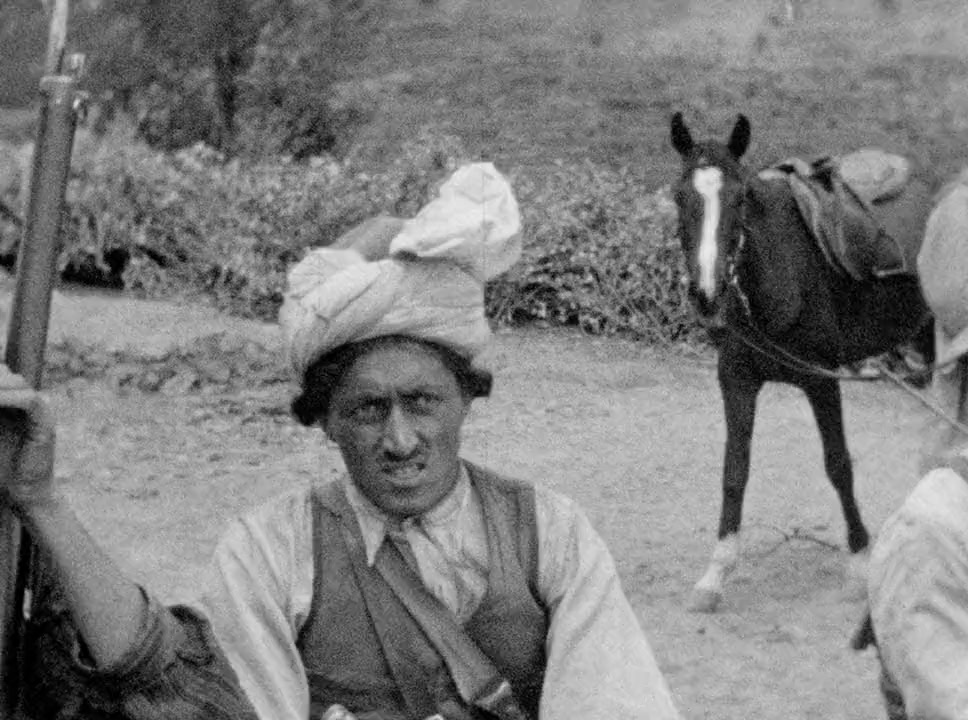 Around India with a Movie Camera screenshot 3