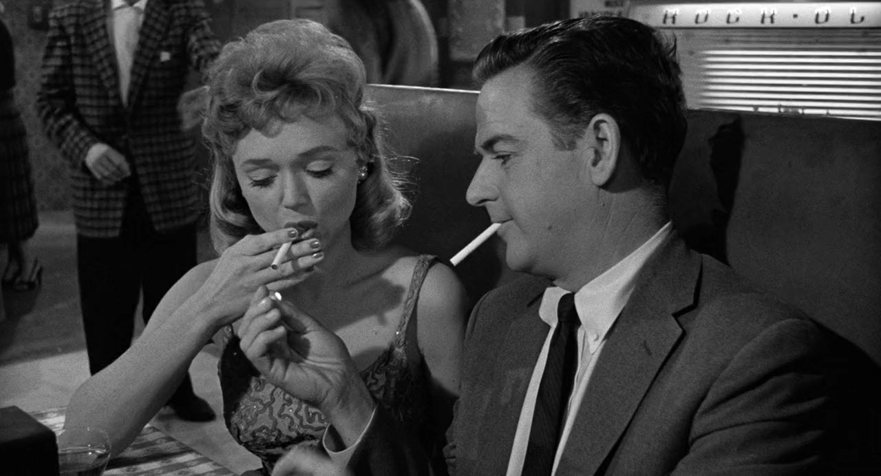 Attack of the 50 Foot Woman screenshot 3
