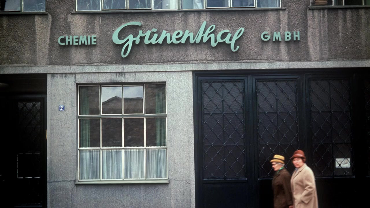 Attacking the Devil: Harold Evans and the Last Nazi War Crime screenshot 1