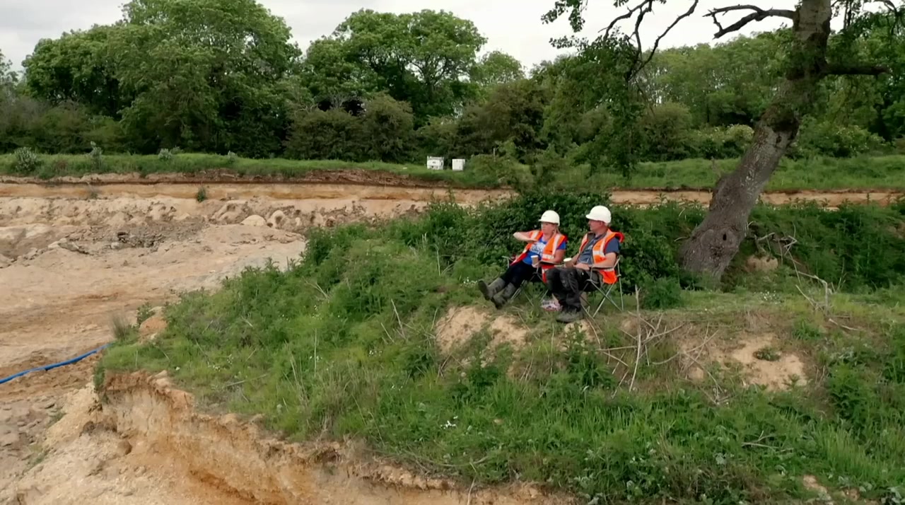 Attenborough and the Mammoth Graveyard screenshot 1