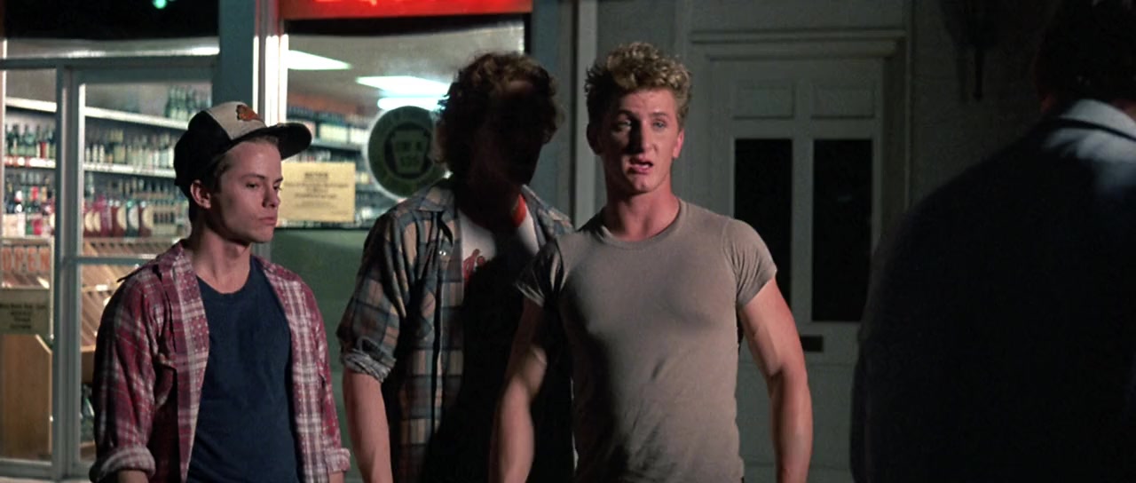 At Close Range screenshot 2