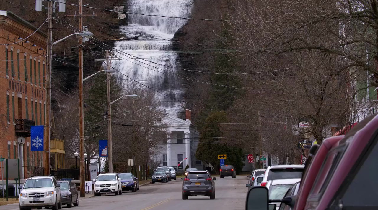 Reap What You Sew: An Aurora Teagarden Mystery screenshot 1
