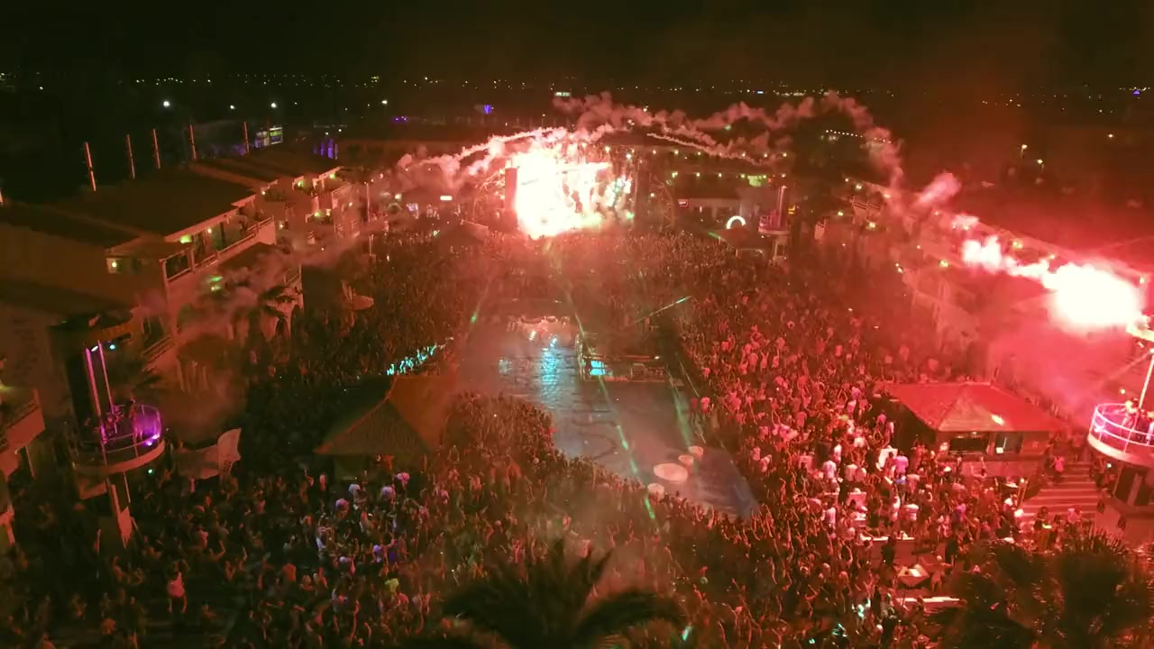 Avicii - My Last Show screenshot 1