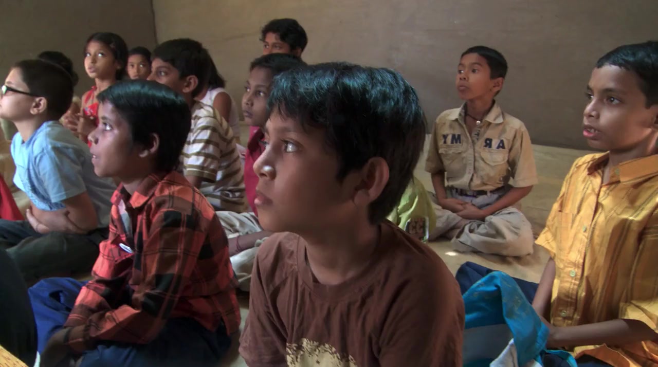 Awake: The Life of Yogananda screenshot 3