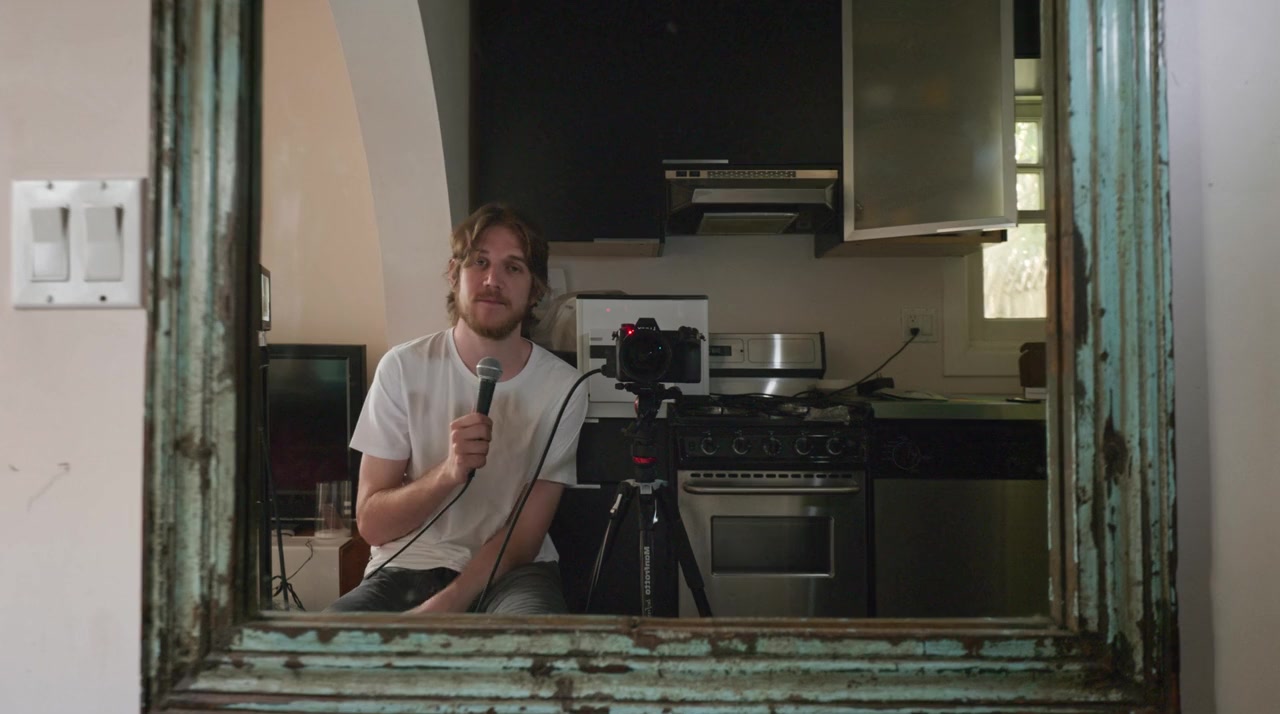 Bo Burnham: Inside screenshot 2