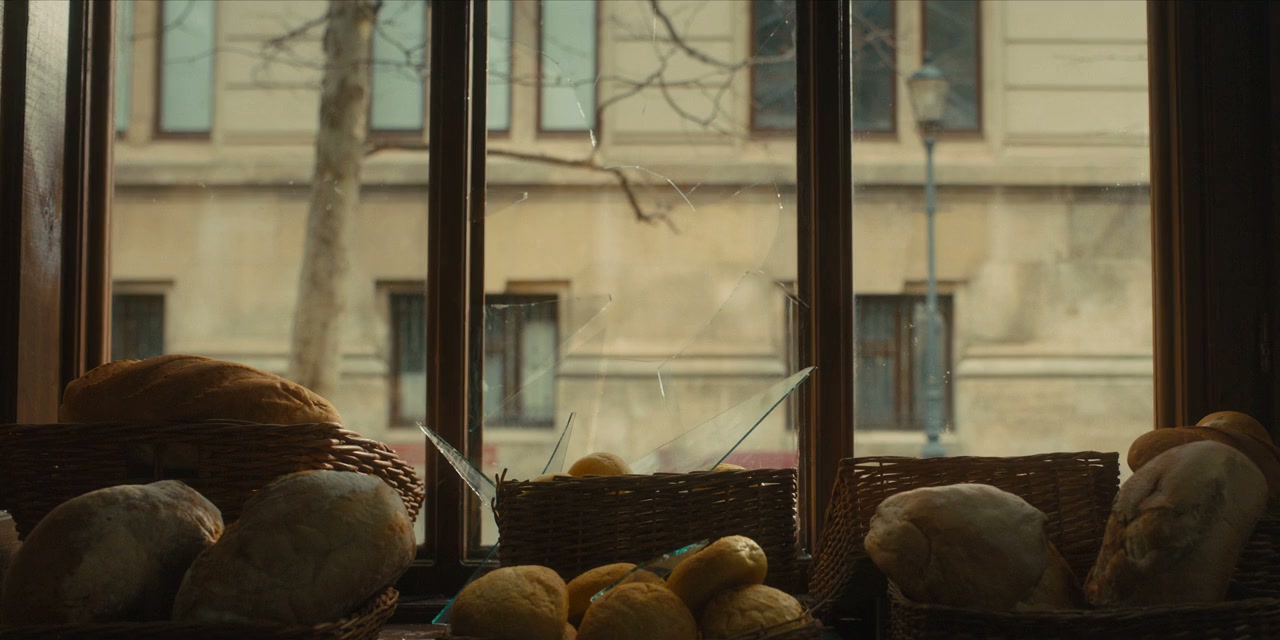 Beyond Borders screenshot 2
