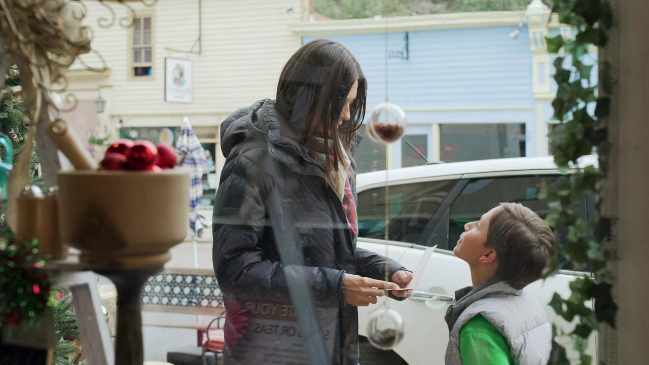 Beaus of Holly screenshot 3