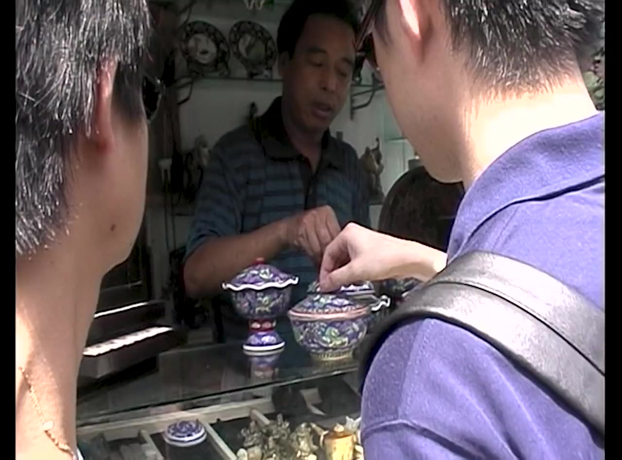 Beautified Realism: The Making of Flowers of Shanghai screenshot 3