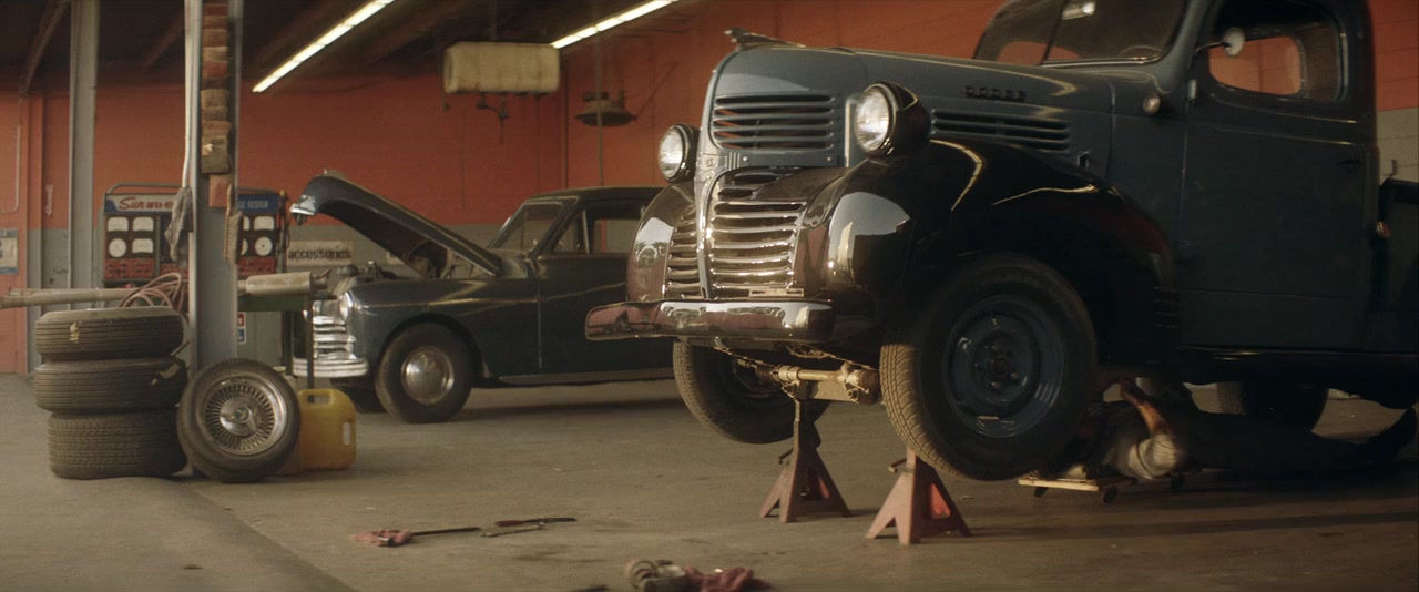 Becoming Bond screenshot 2