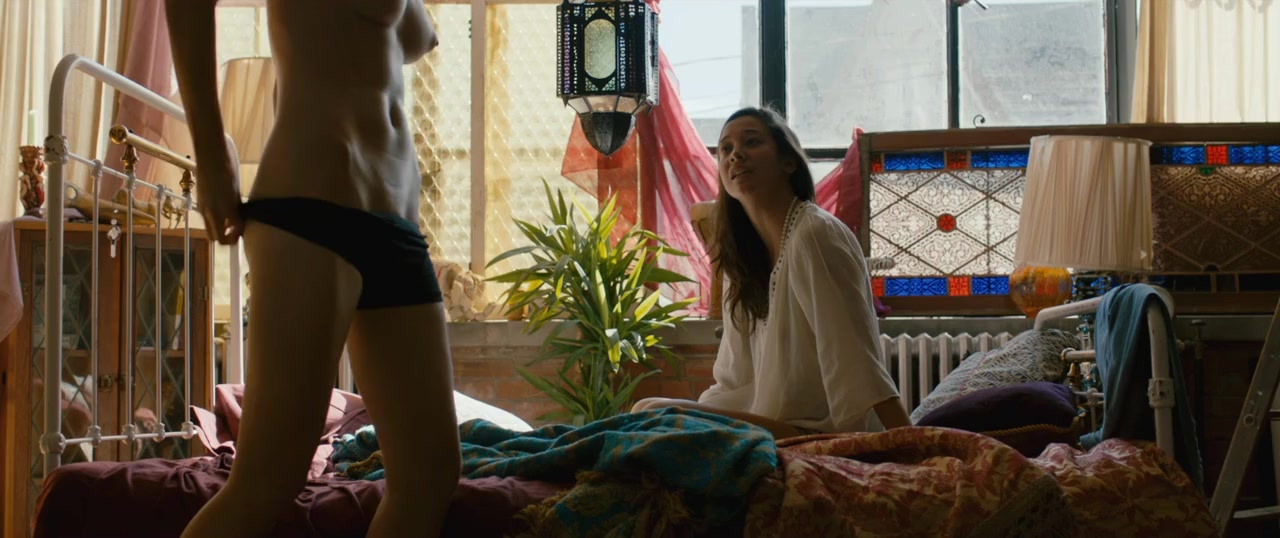 Below Her Mouth screenshot 1