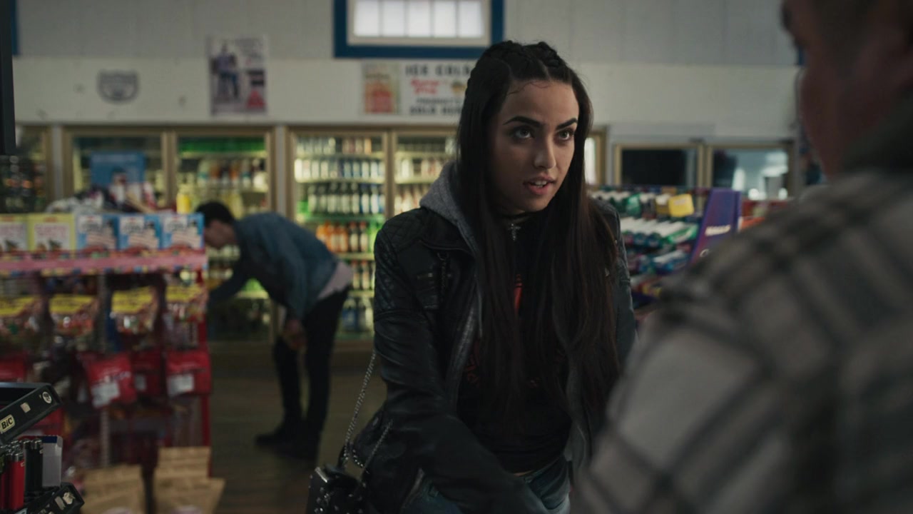 Big Lies in a Small Town screenshot 3