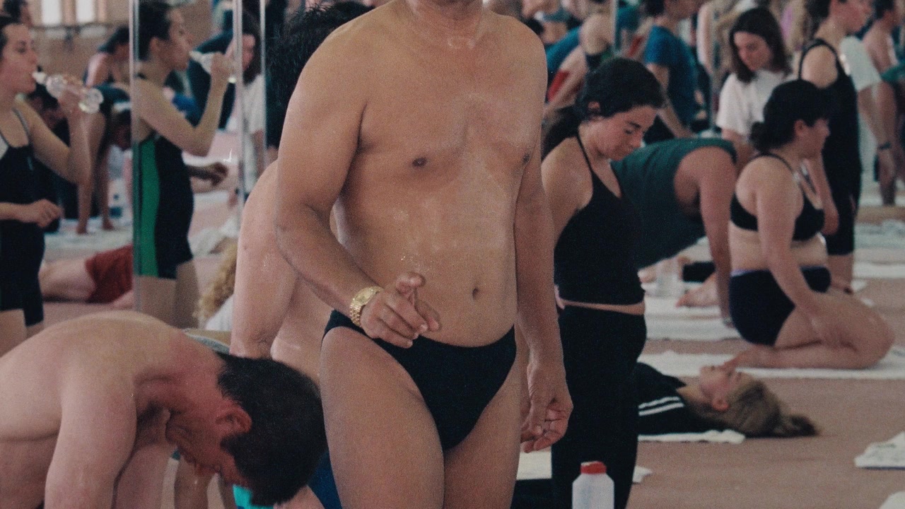 Bikram: Yogi, Guru, Predator screenshot 1