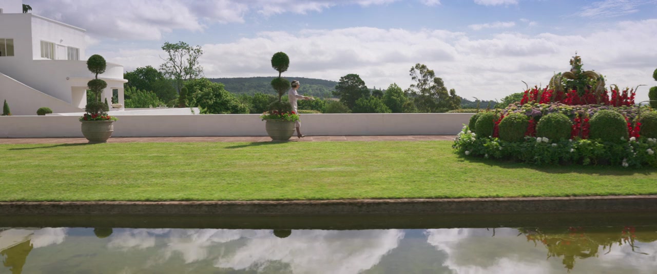 Blithe Spirit screenshot 2