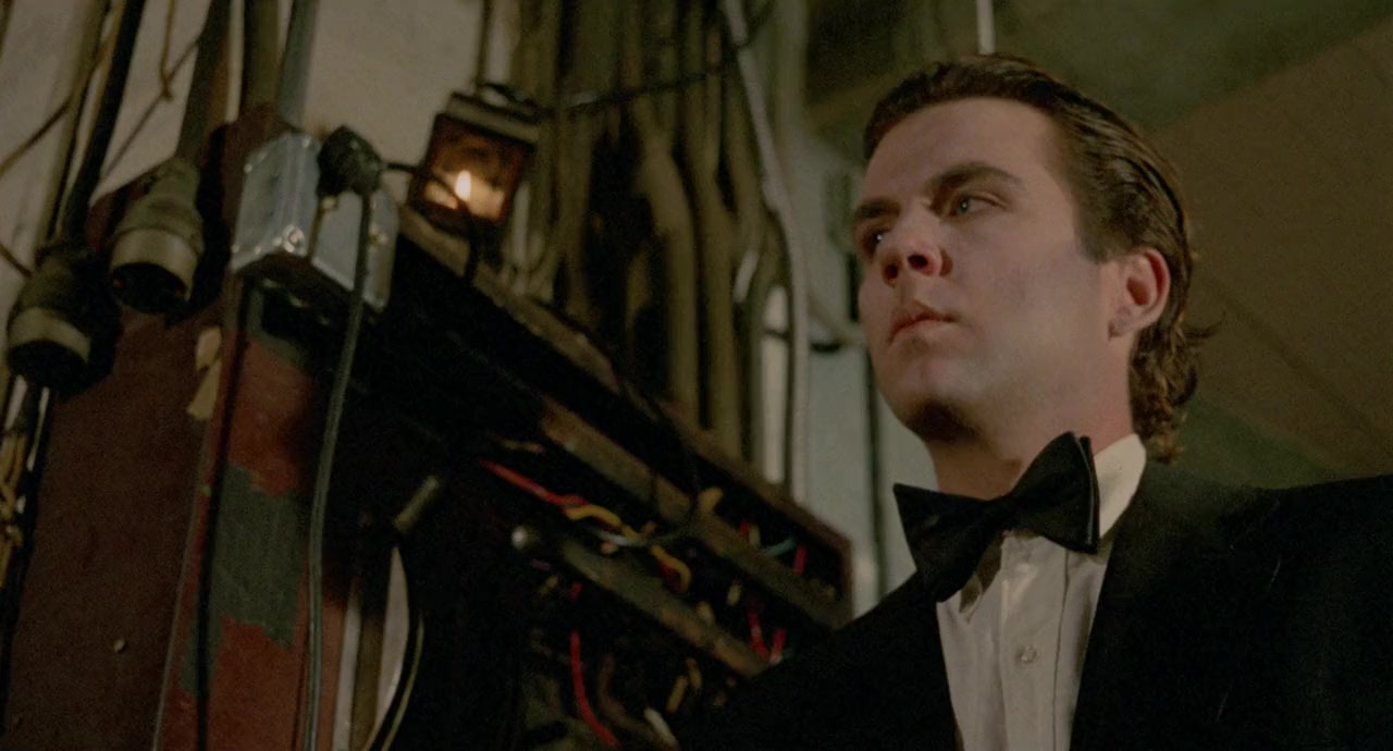 Blood Theatre screenshot 3