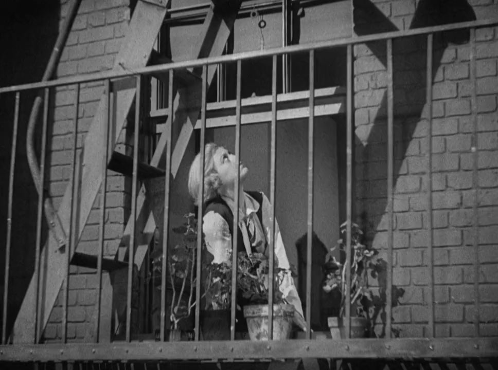 Blondie of the Follies screenshot 2
