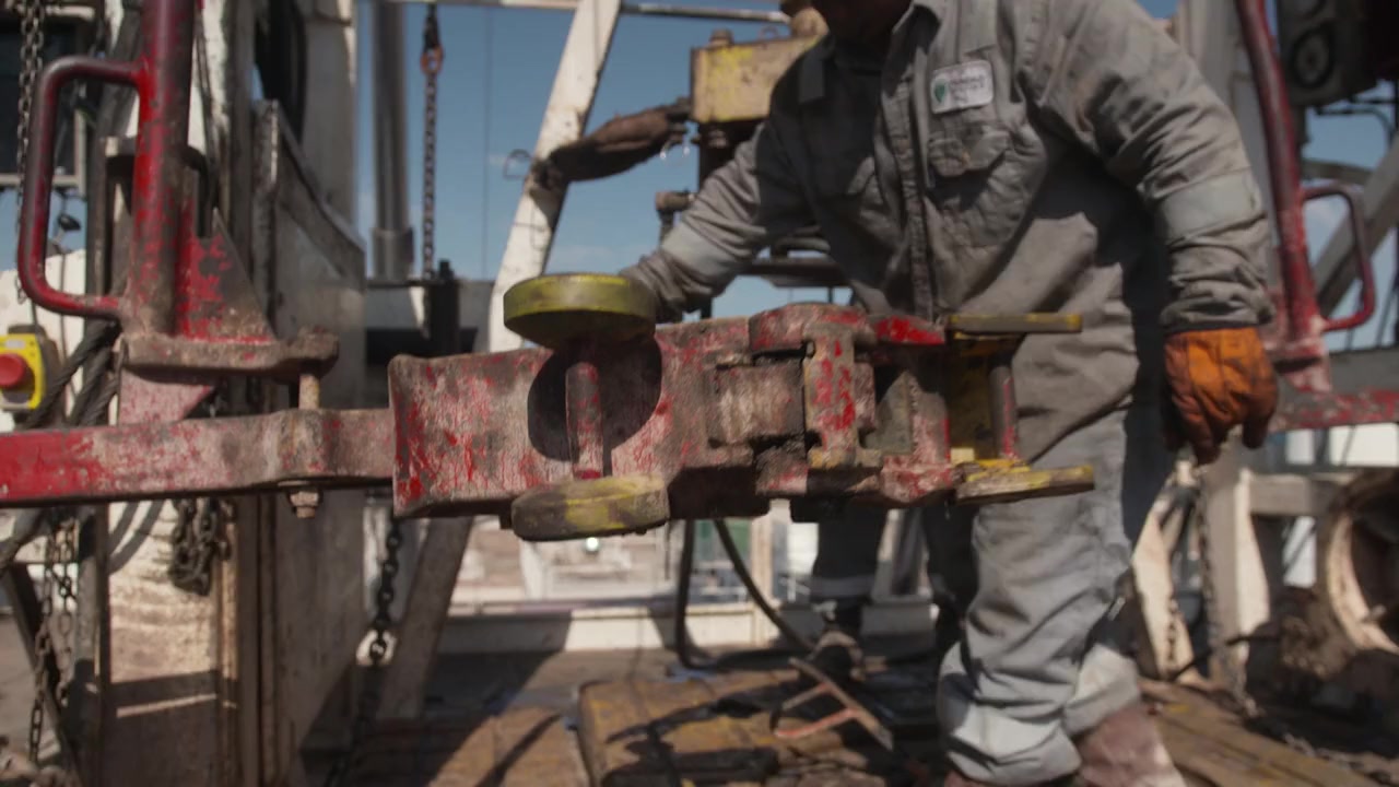 Blowout: Inside America's Energy Gamble screenshot 2