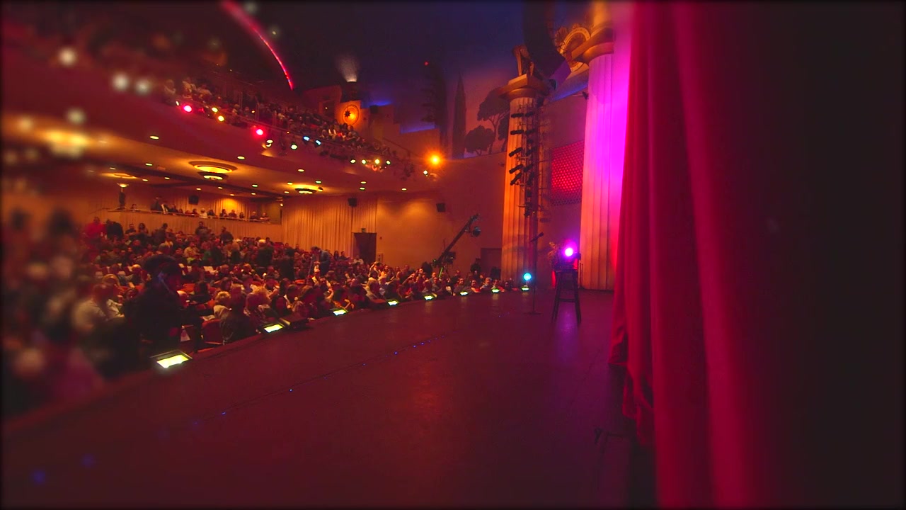 Brad Williams: Daddy Issues screenshot 1