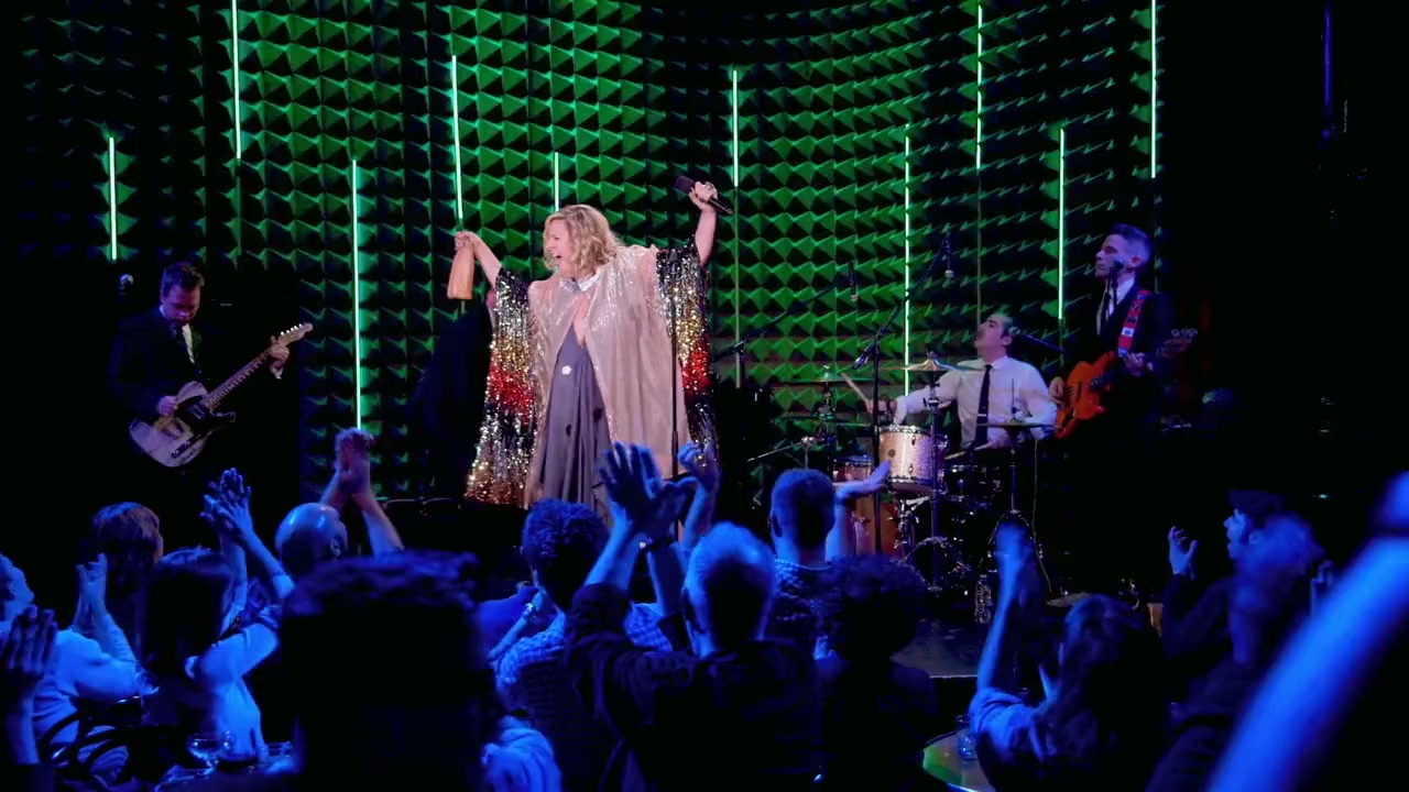 Bridget Everett: Gynecological Wonder screenshot 3