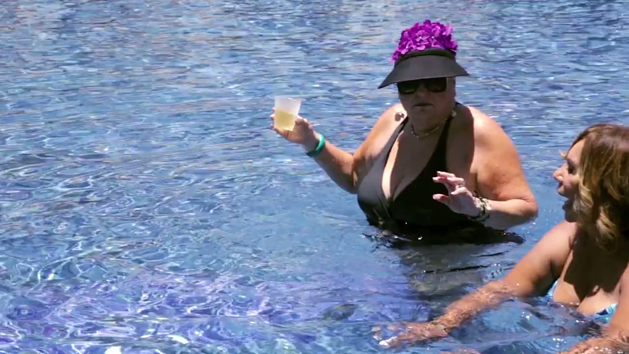 Broads Abroad screenshot 1