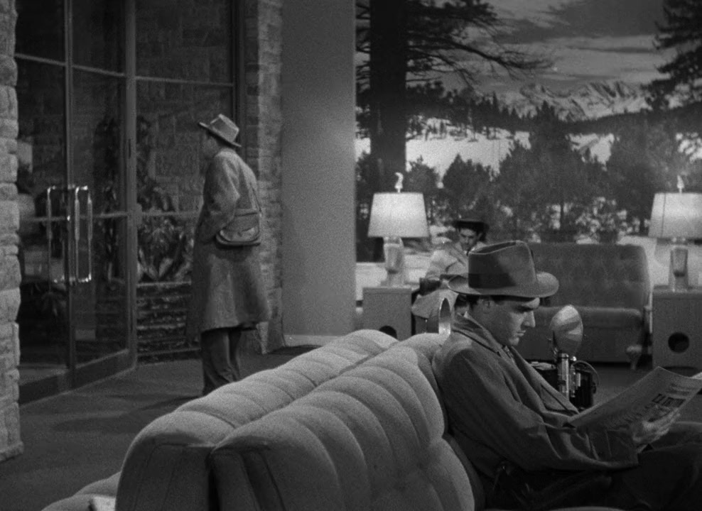 Abbott and Costello Meet the Killer, Boris Karloff screenshot 1