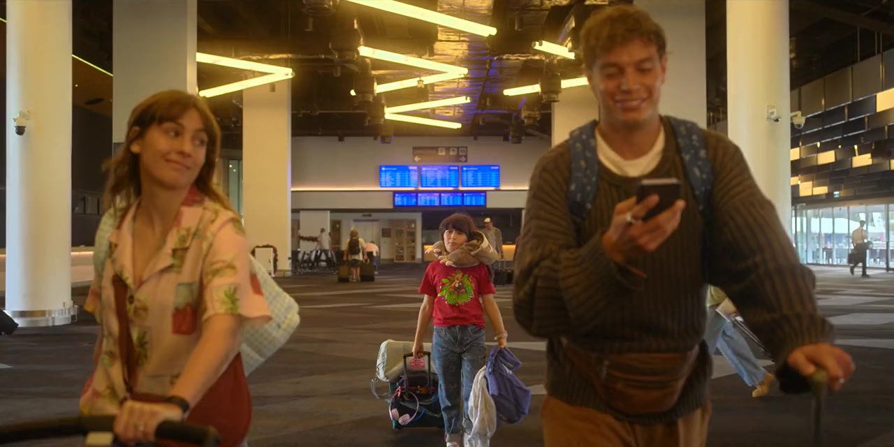 Bump: A Christmas Film screenshot 2