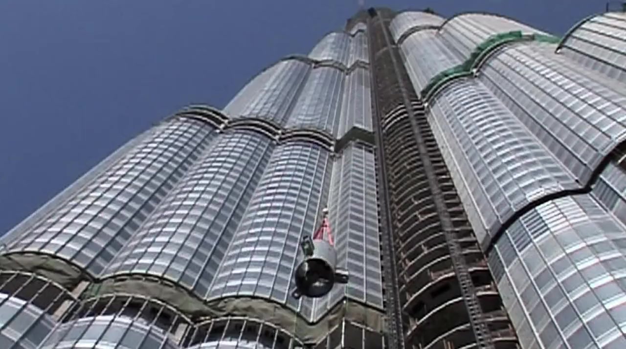 Burj Khalifa: Dubai's Vertical City screenshot 2