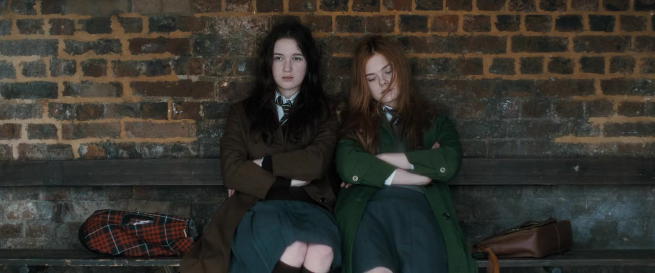 Ginger & Rosa screenshot 1