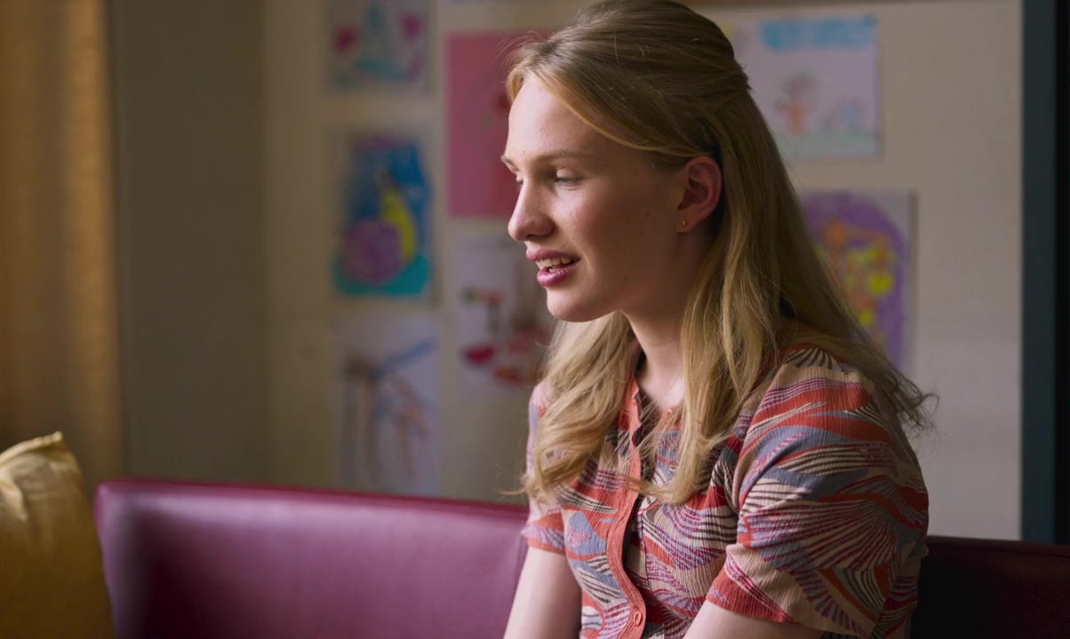 Girl screenshot 2