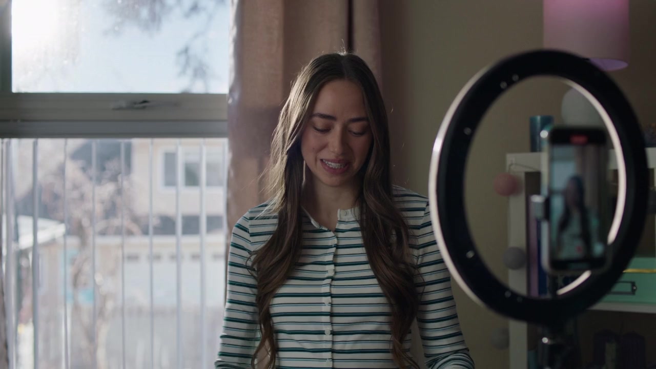 Girl in the Attic screenshot 1