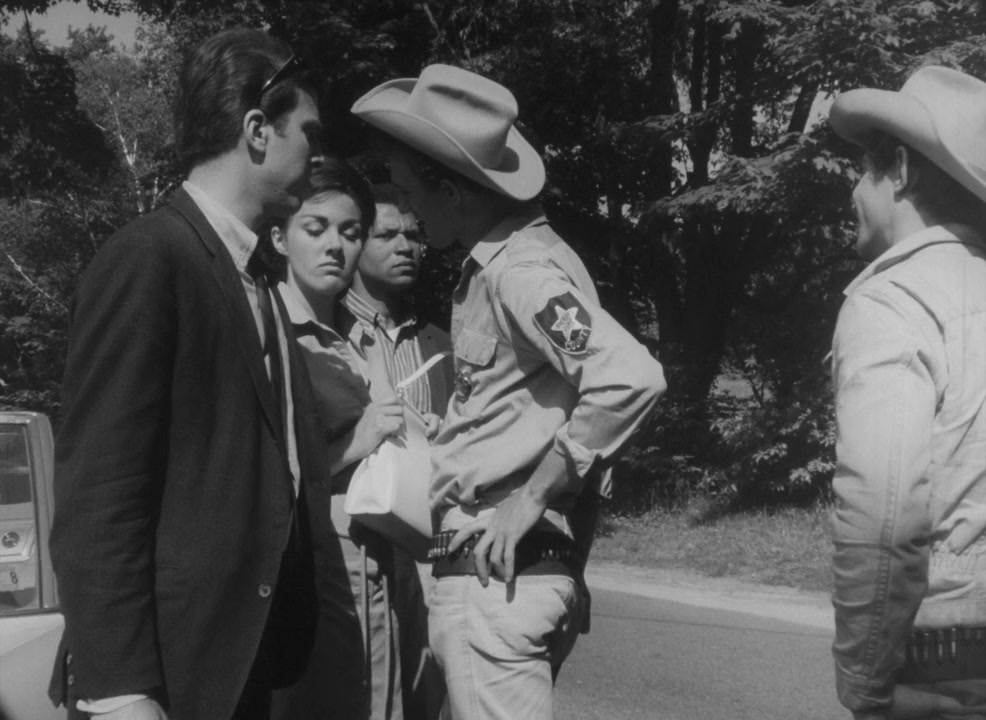 Girl on a Chain Gang screenshot 3