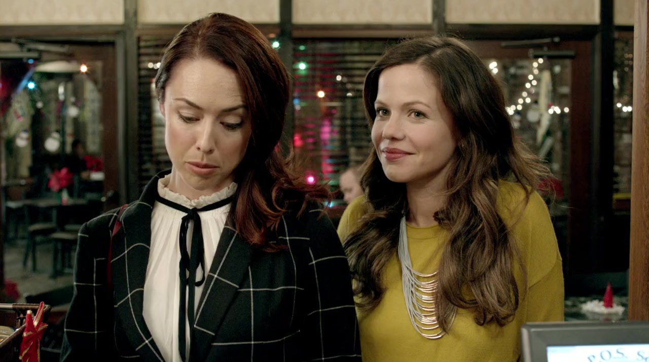 Girlfriends of Christmas Past screenshot 3