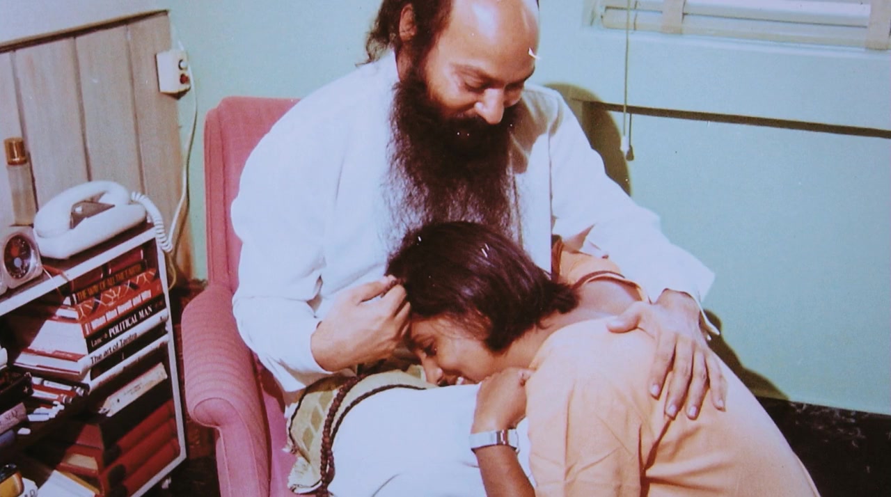 Guru: Bhagwan, His Secretary & His Bodyguard screenshot 2