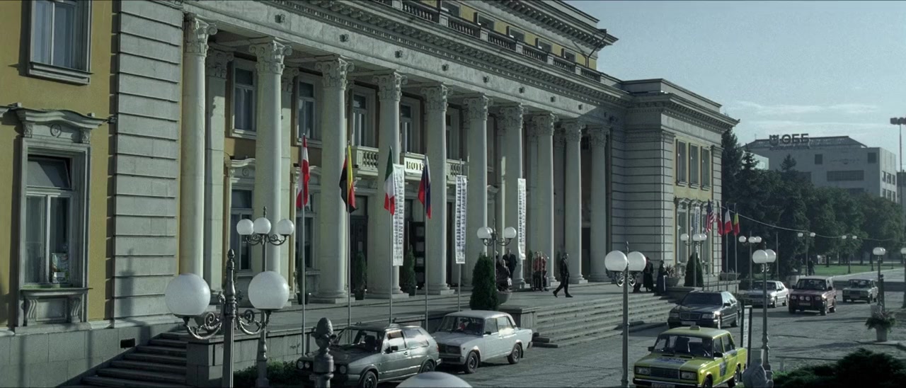 Double Identity screenshot 1
