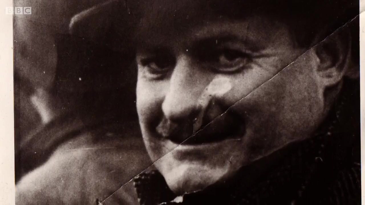 Dave Allen: God's Own Comedian screenshot 1