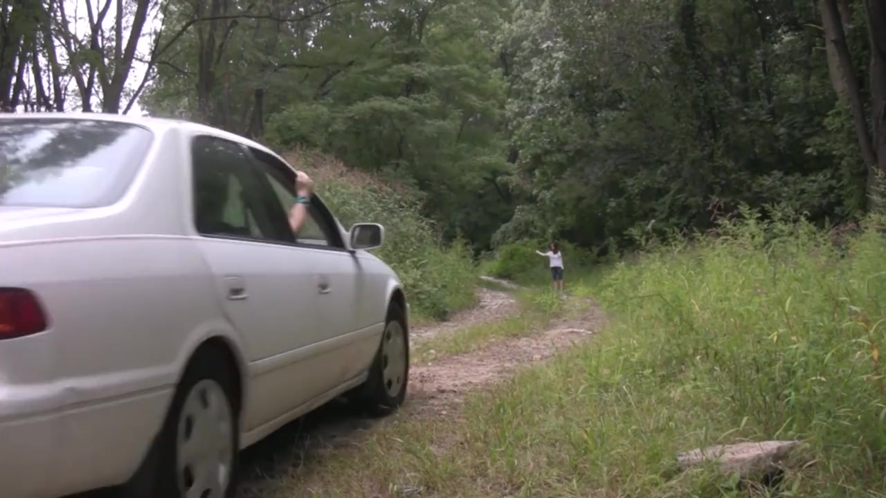 Daisy Derkins vs. The Bloodthirsty Beast of Barren Pines! screenshot 2