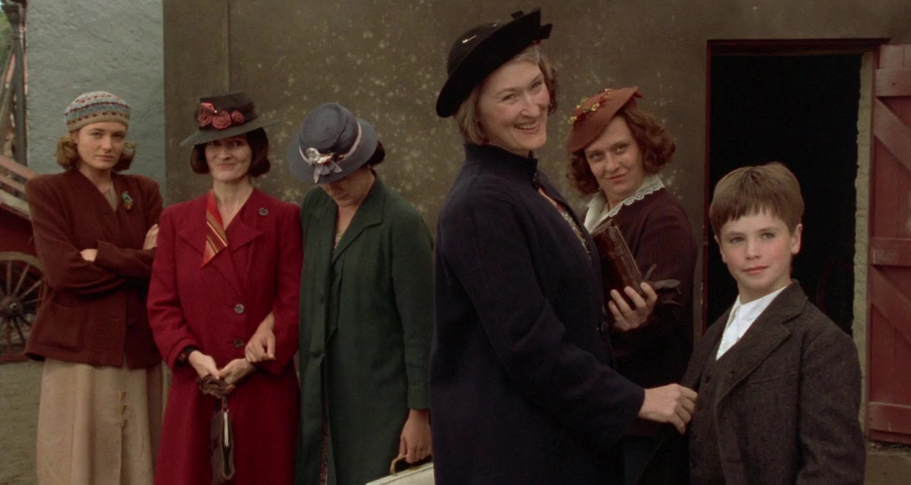 Dancing at Lughnasa screenshot 2