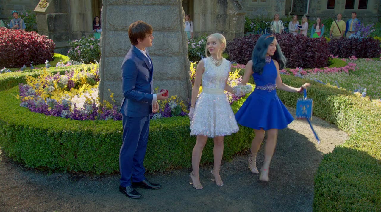 Descendants 2 screenshot 1