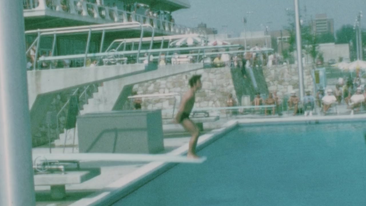 Diving Deep: The Life and Times of Mike deGruy screenshot 3