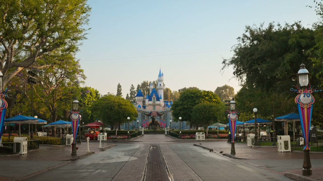 Disney Worldbuilders screenshot 1