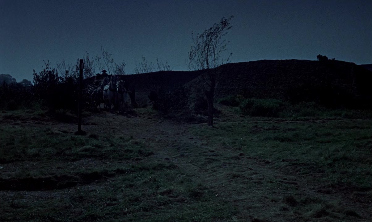 Dr. Syn, Alias the Scarecrow screenshot 1