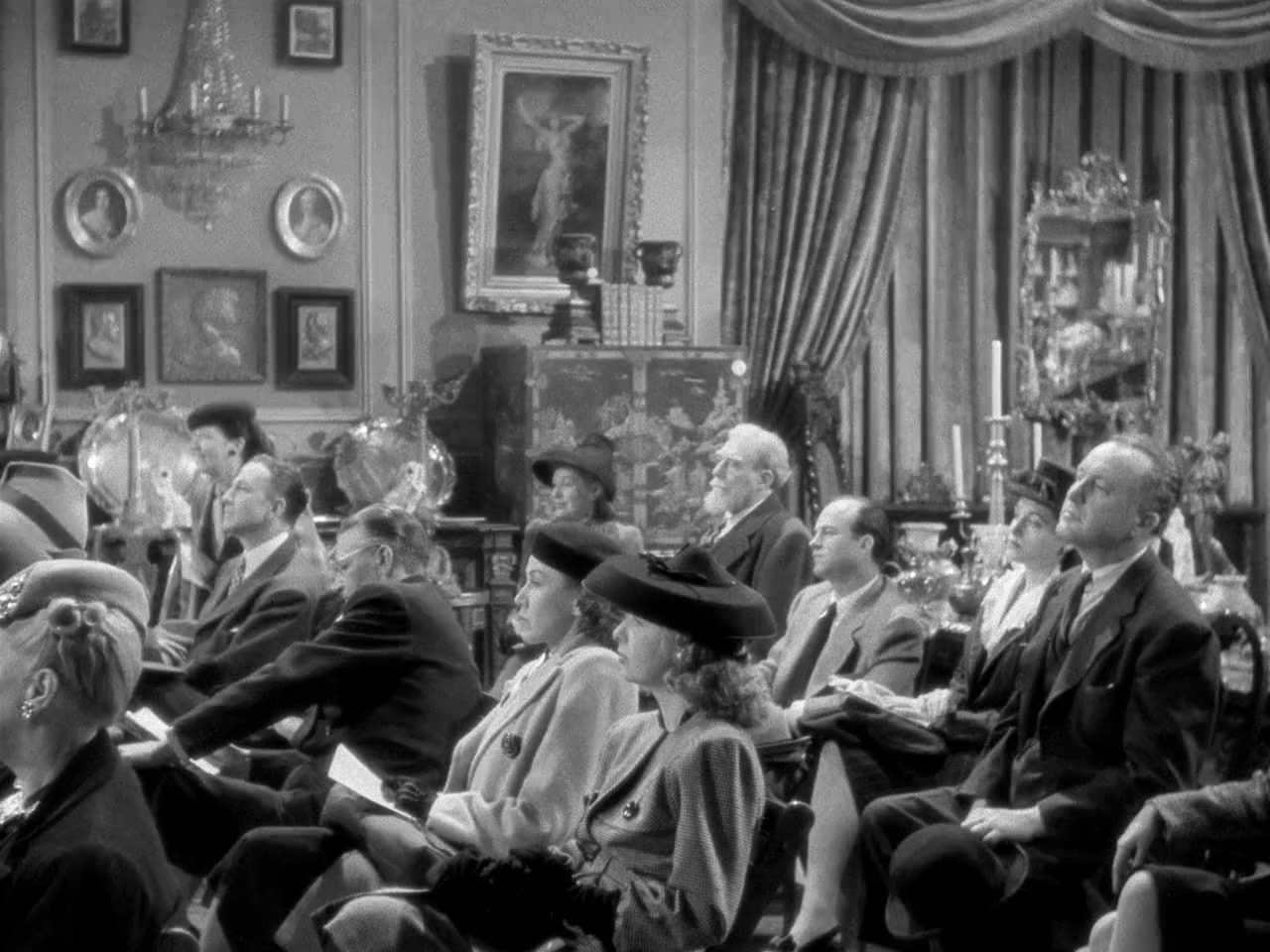 Dressed to Kill screenshot 1