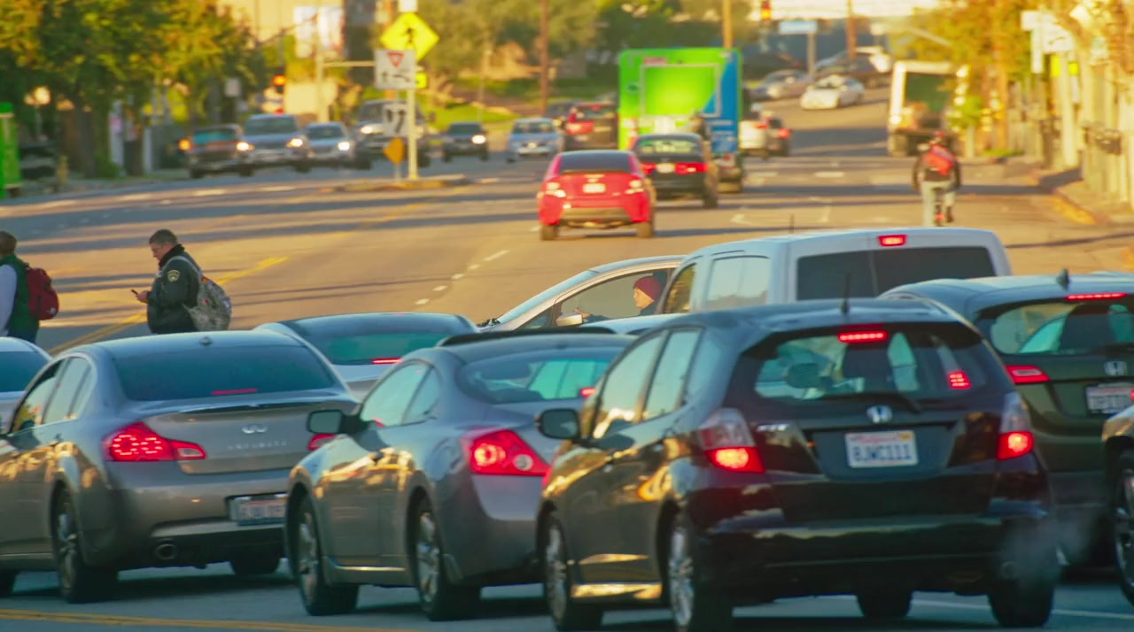 Driven to the Edge screenshot 2