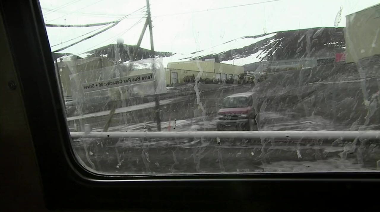 Encounters at the End of the World screenshot 3